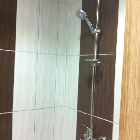 Yeni Astral Hotel Sidé