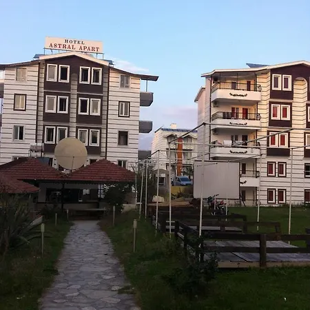 Yeni Astral Hotel Sidé