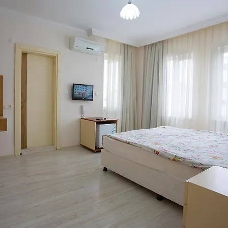 Yeni Astral Hotel *