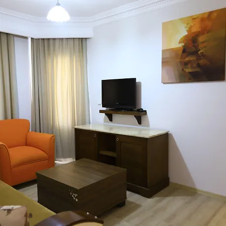 Yeni Astral فندق