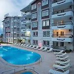 Yeni Astral Hotel